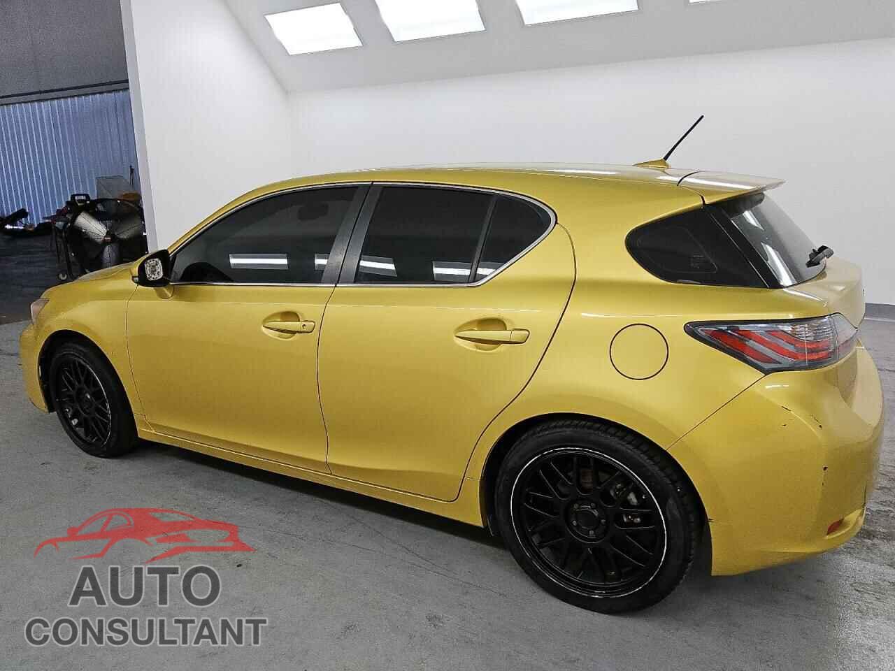 LEXUS CT 200 2012 - JTHKD5BH2C2064352