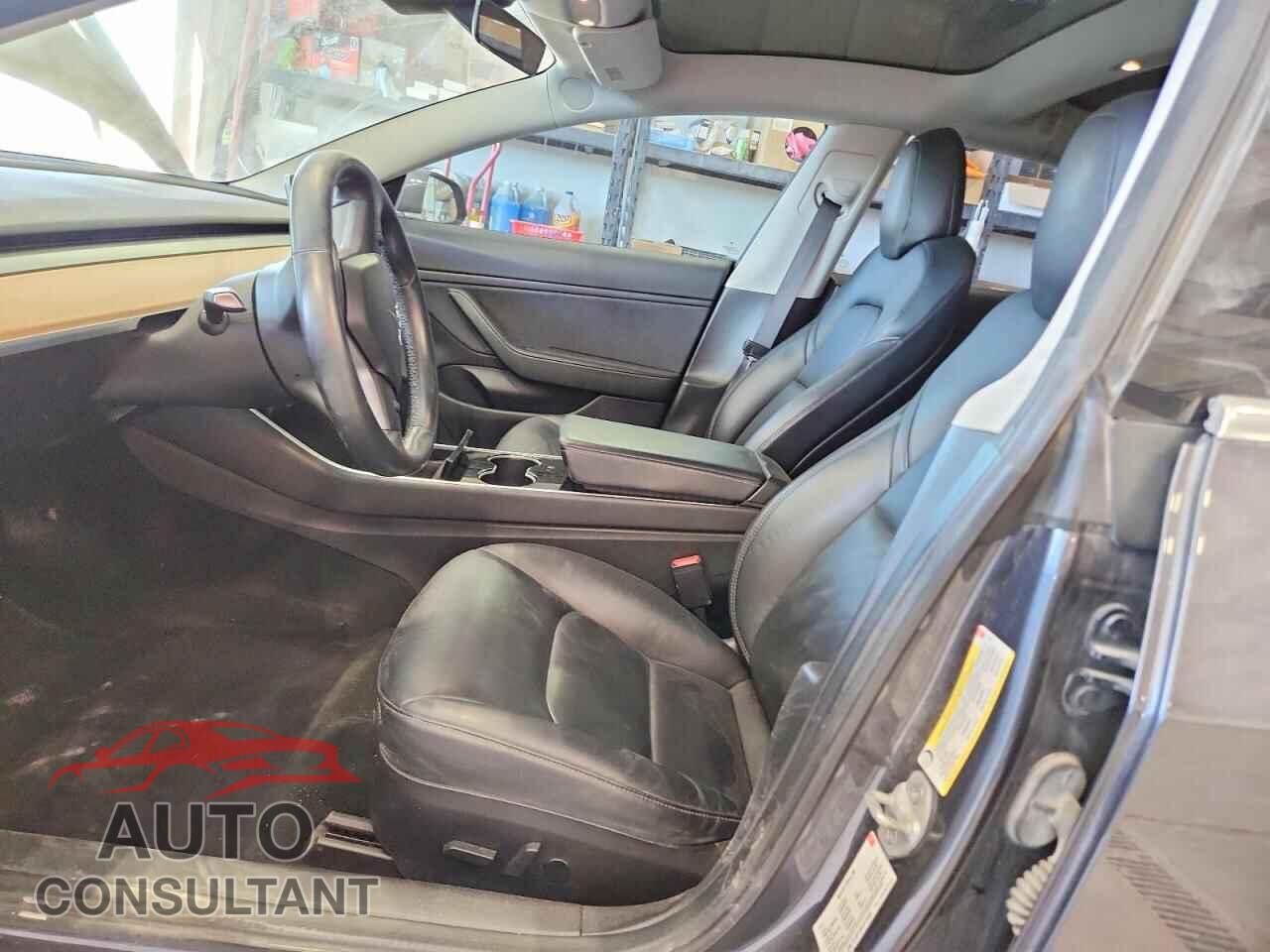 TESLA MODEL 3 2018 - 5YJ3E1EB2JF114034