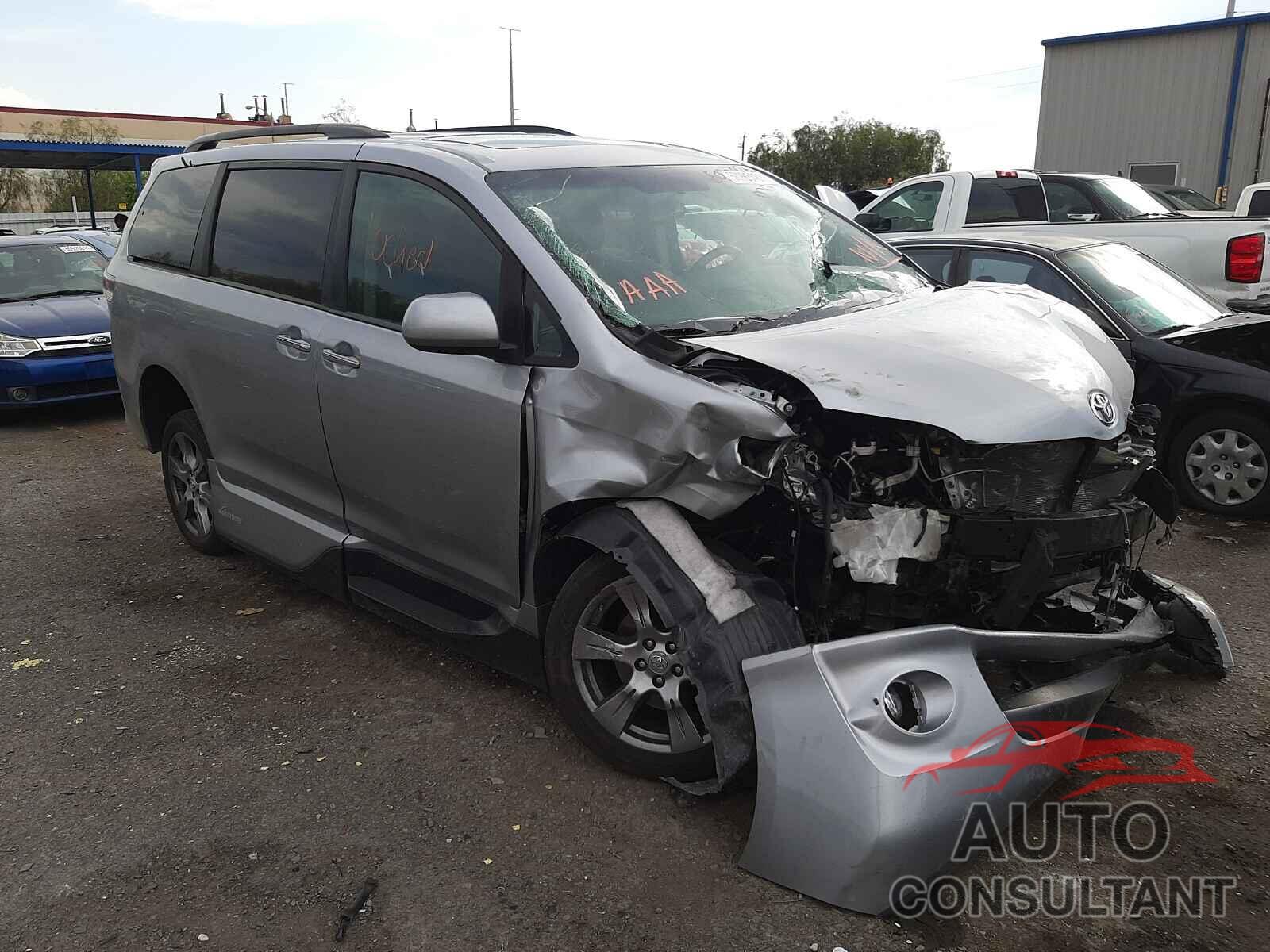 TOYOTA SIENNA 2017 - 5TDXZ3DCXHS813672