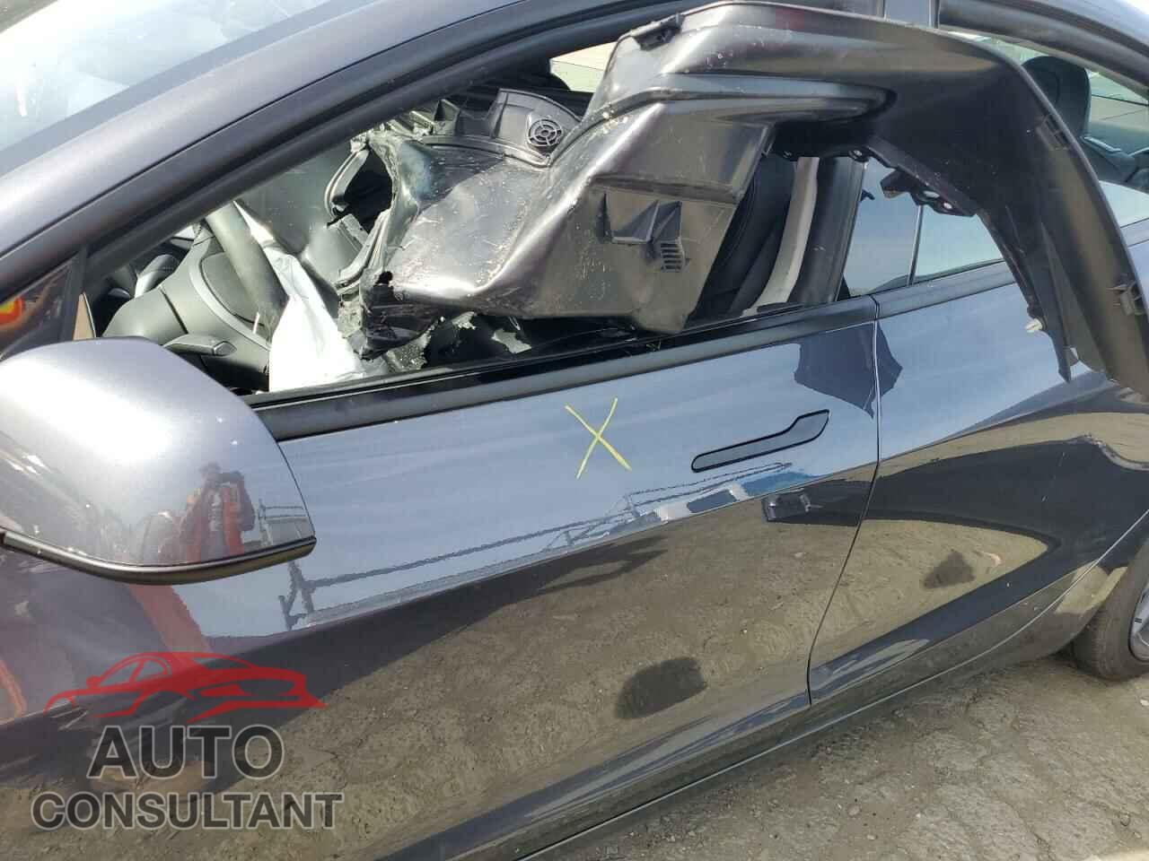 TESLA MODEL 3 2022 - 5YJ3E1EB8NF252439