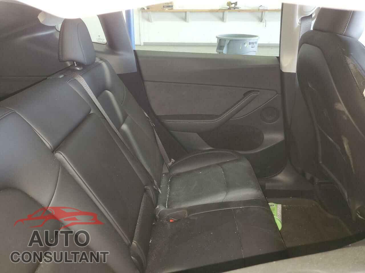 TESLA MODEL Y 2023 - 7SAYGDEE3PF923517