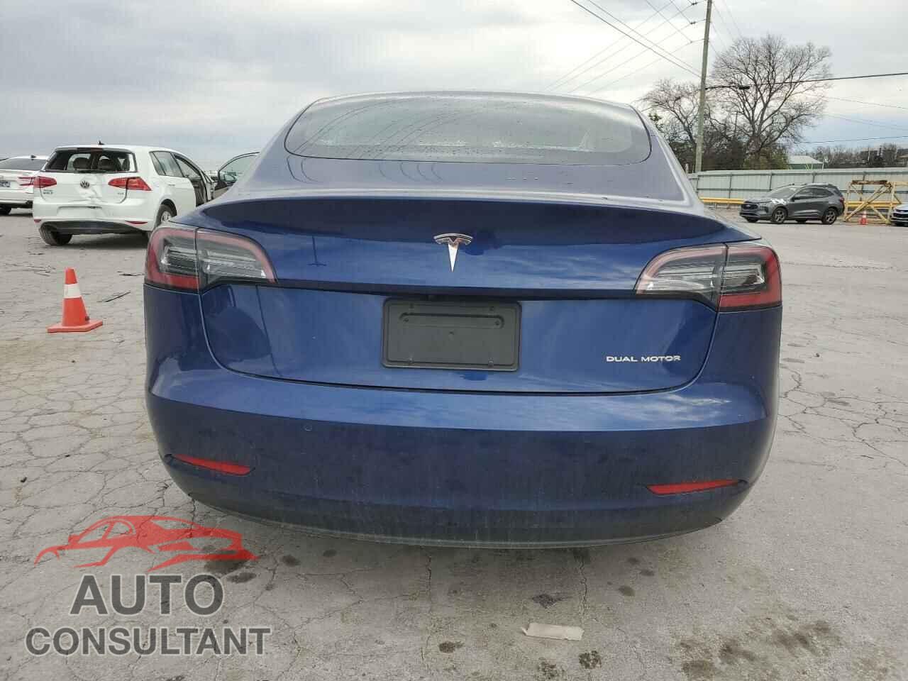 TESLA MODEL 3 2019 - 5YJ3E1EB5KF392038