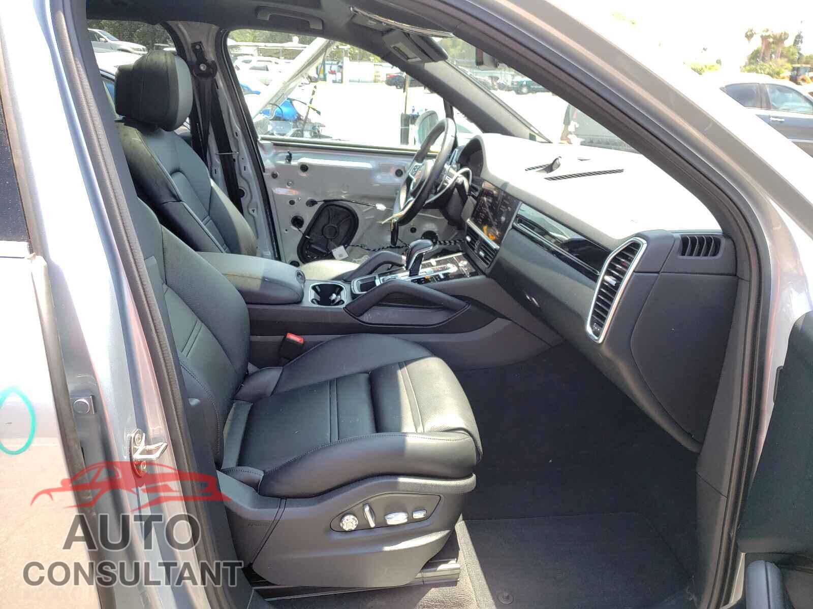PORSCHE CAYENNE 2020 - WP1AE2AYXLDA22735
