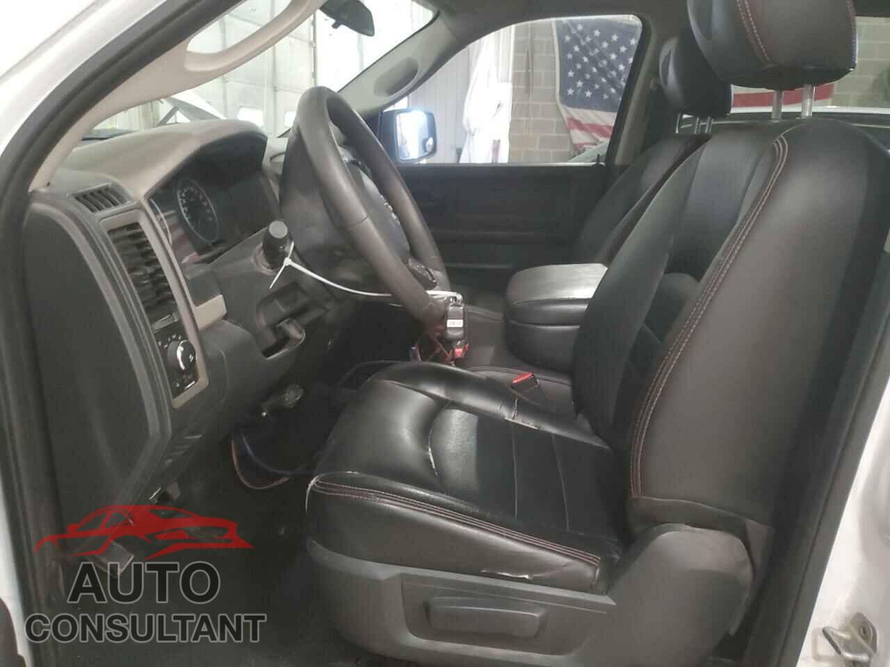 DODGE RAM 1500 2012 - 1C6RD7KT7CS176653