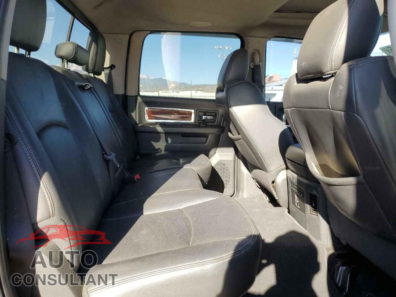 DODGE RAM 1500 2012 - 1C6RD7NT5CS128239