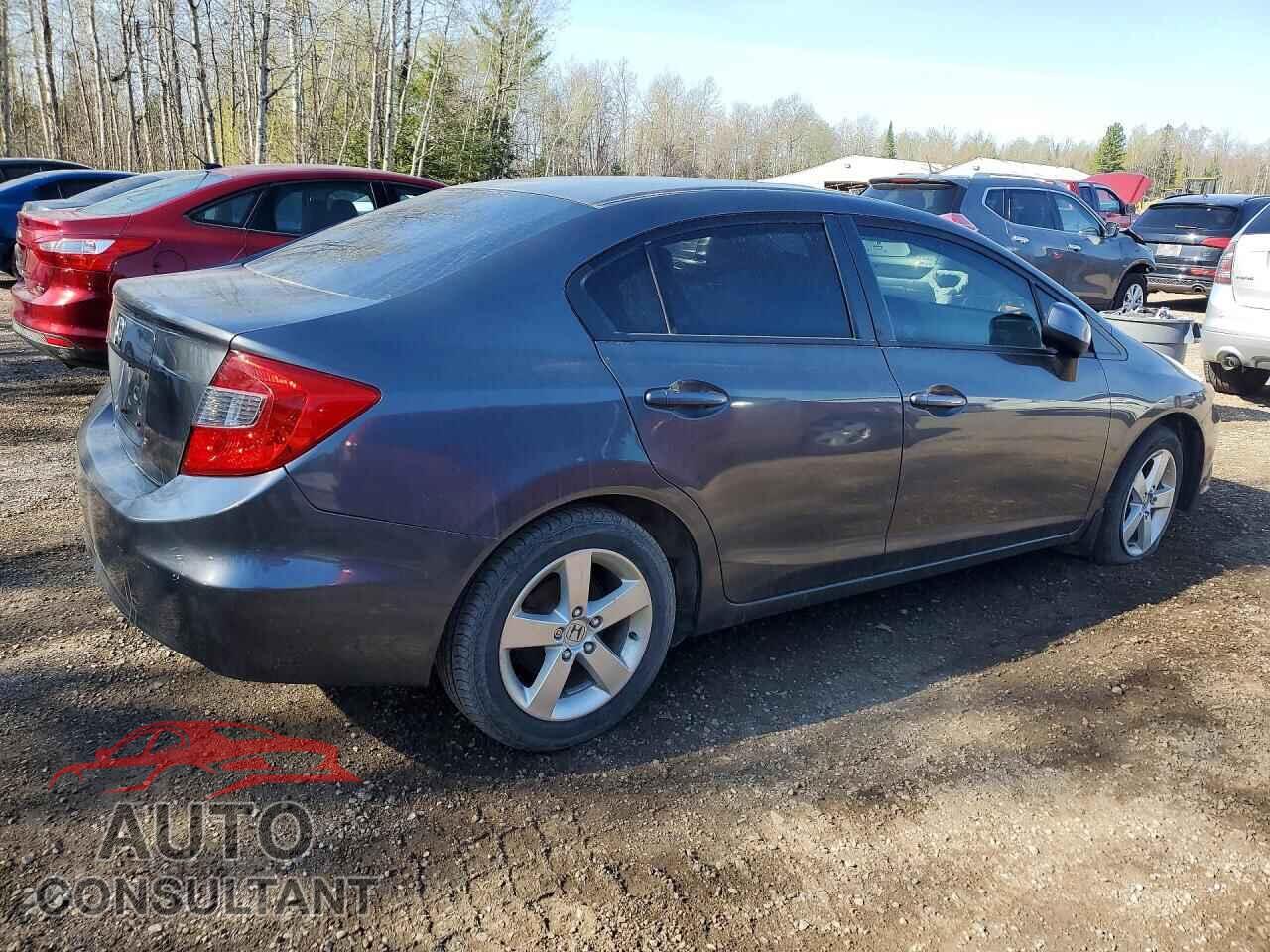 HONDA CIVIC 2012 - 2HGFB2F55CH050218