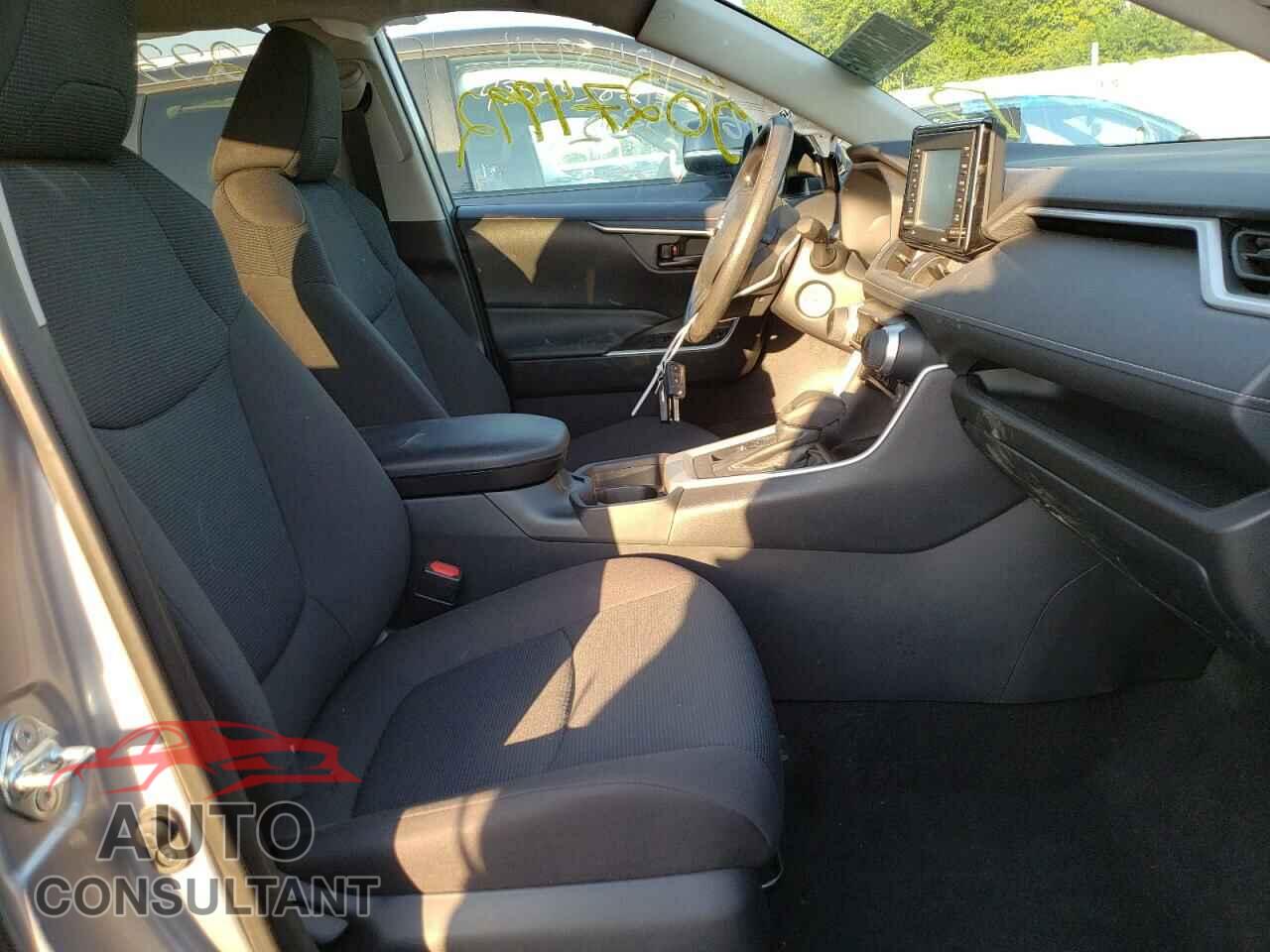 TOYOTA RAV4 2021 - 2T3F1RFVXMC245924