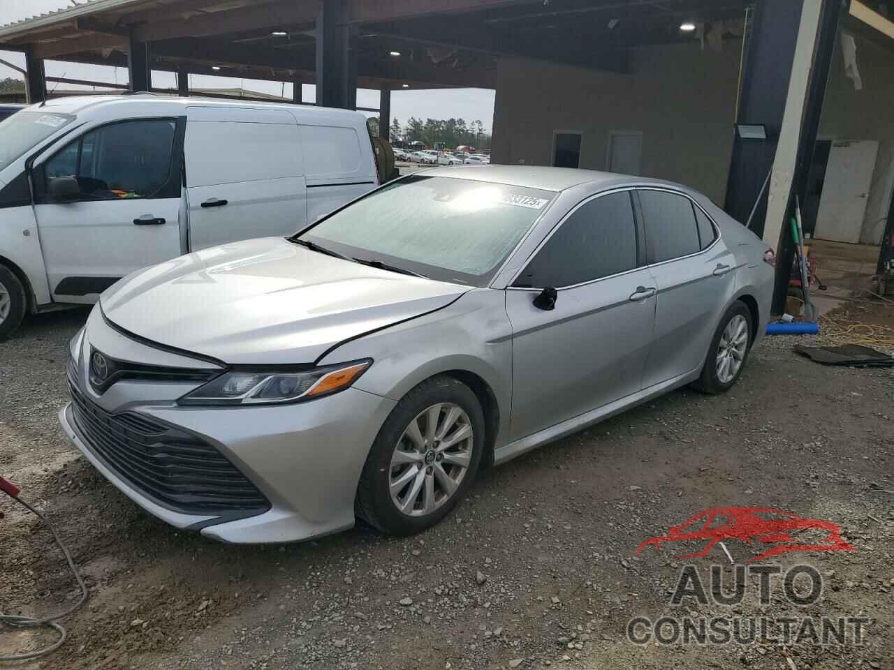 TOYOTA CAMRY 2018 - 4T1B11HK3JU512570