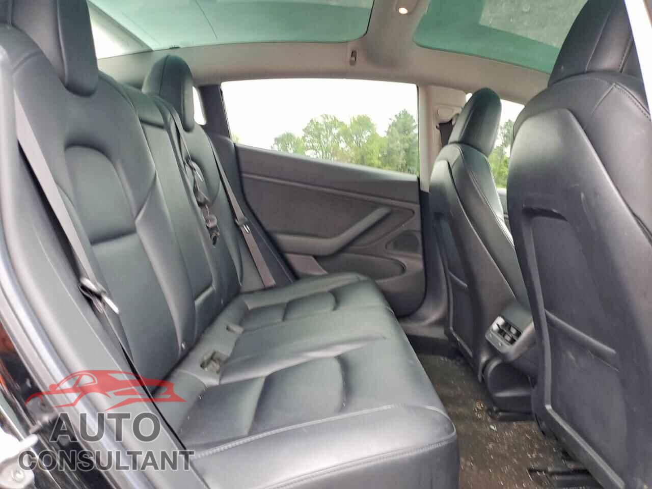 TESLA MODEL 3 2019 - 5YJ3E1EA5KF421061