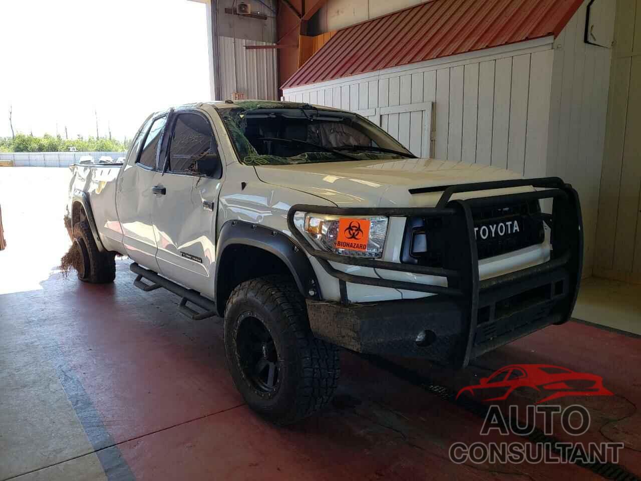 TOYOTA TUNDRA 2016 - 5TFCY5F15GX019583