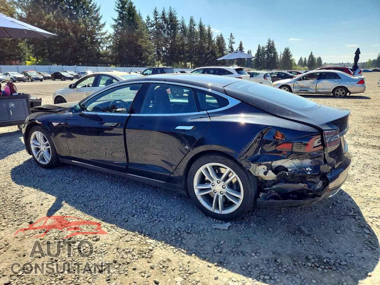 TESLA MODEL S 2015 - 5YJSA1E29FF120279