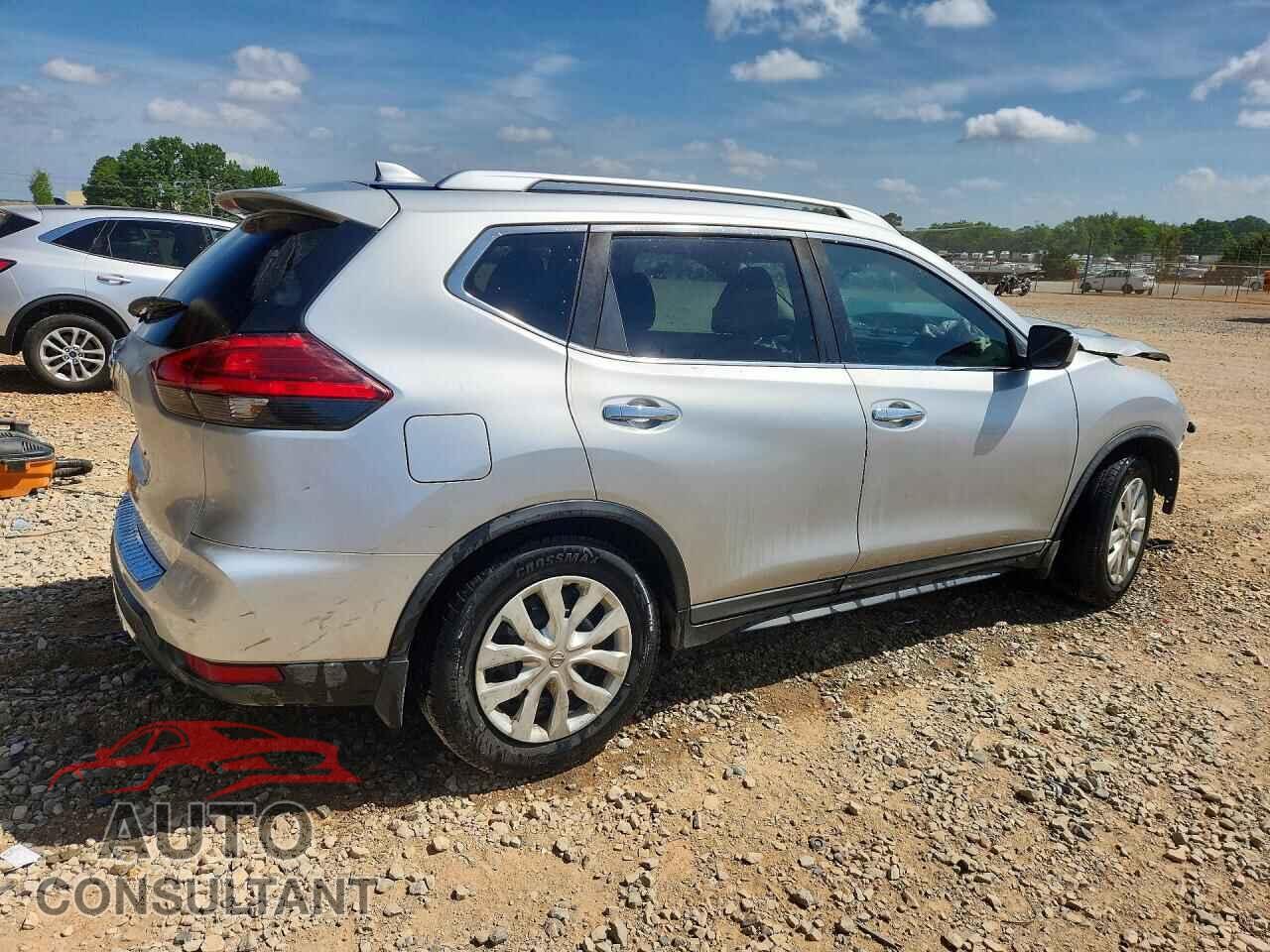 NISSAN ROGUE 2017 - KNMAT2MT8HP518436