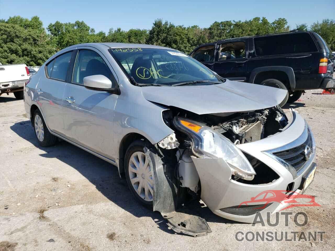 NISSAN VERSA 2017 - 3N1CN7AP5HK472558