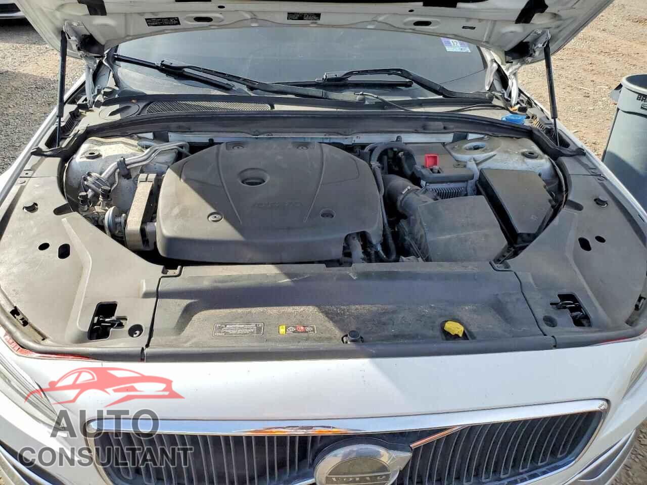 VOLVO S90 2018 - LVY982MK1JP025918