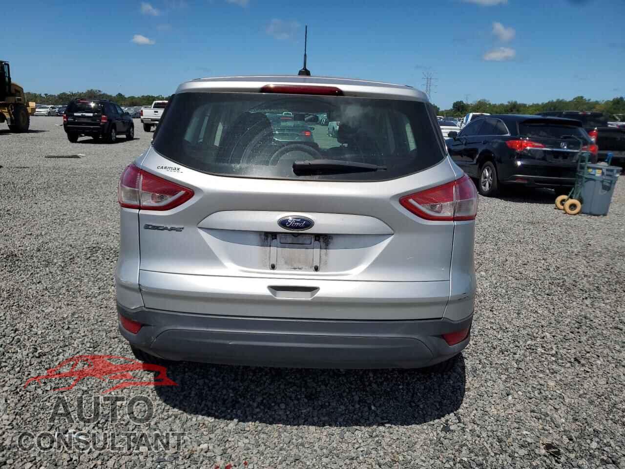 FORD ESCAPE 2015 - 1FMCU0F76FUB56580