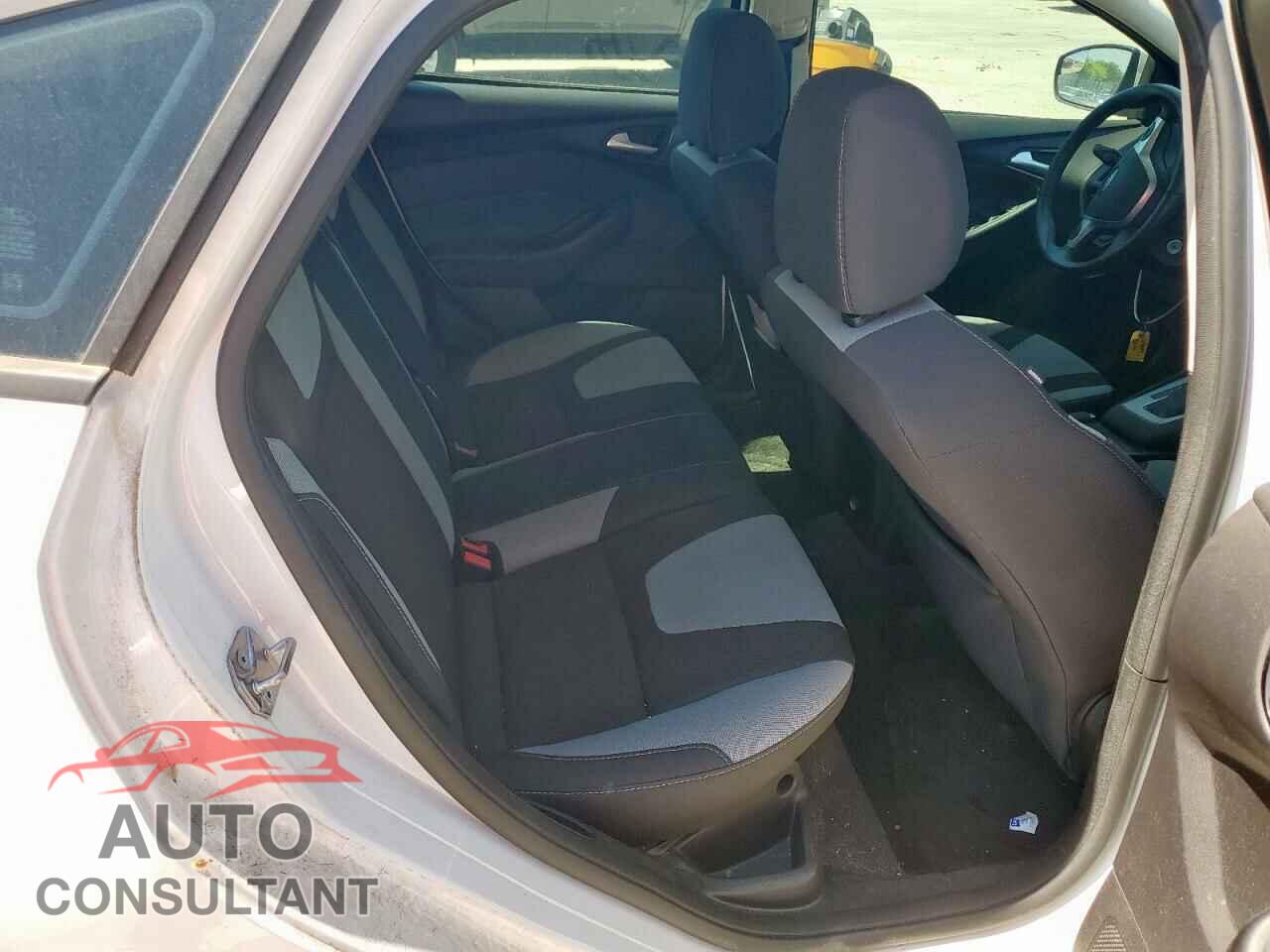FORD FOCUS 2014 - 1FADP3K20EL305376