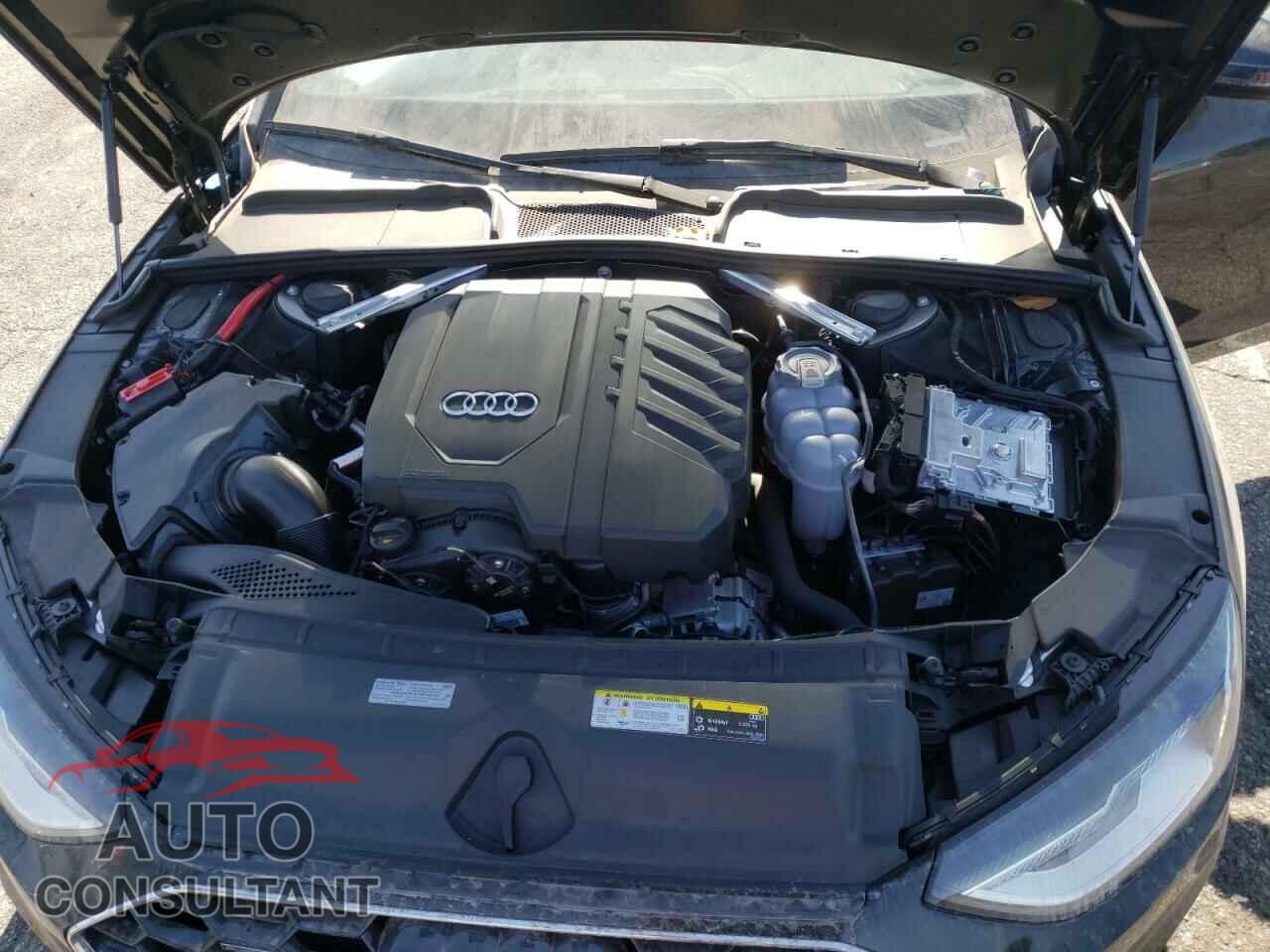 AUDI A4 2021 - WAUDAAF49MA015933