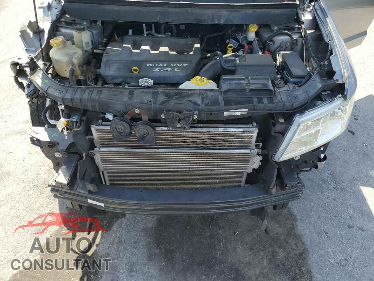 DODGE JOURNEY 2015 - 3C4PDCAB7FT700193