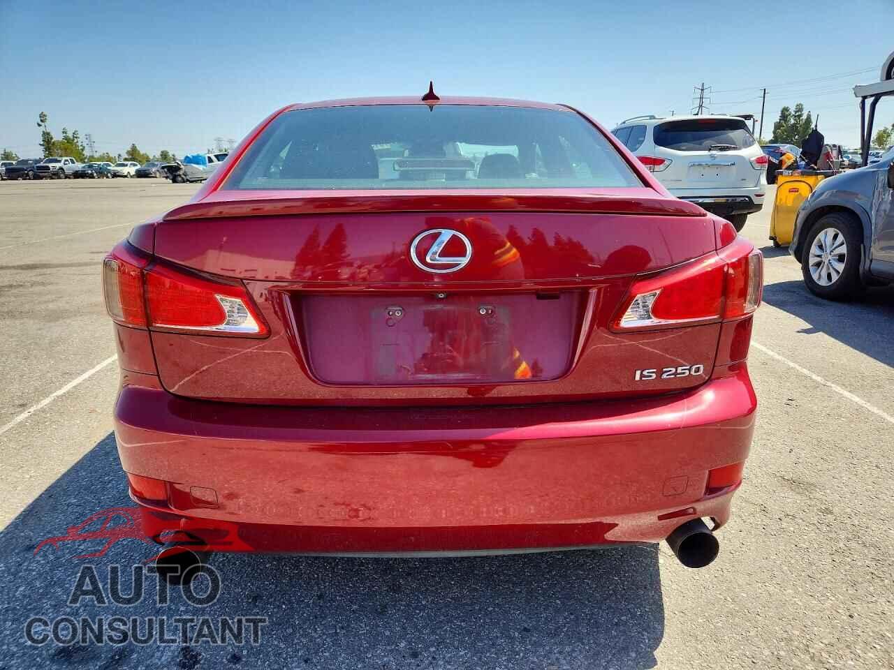 LEXUS IS 2011 - JTHBF5C25B5145587