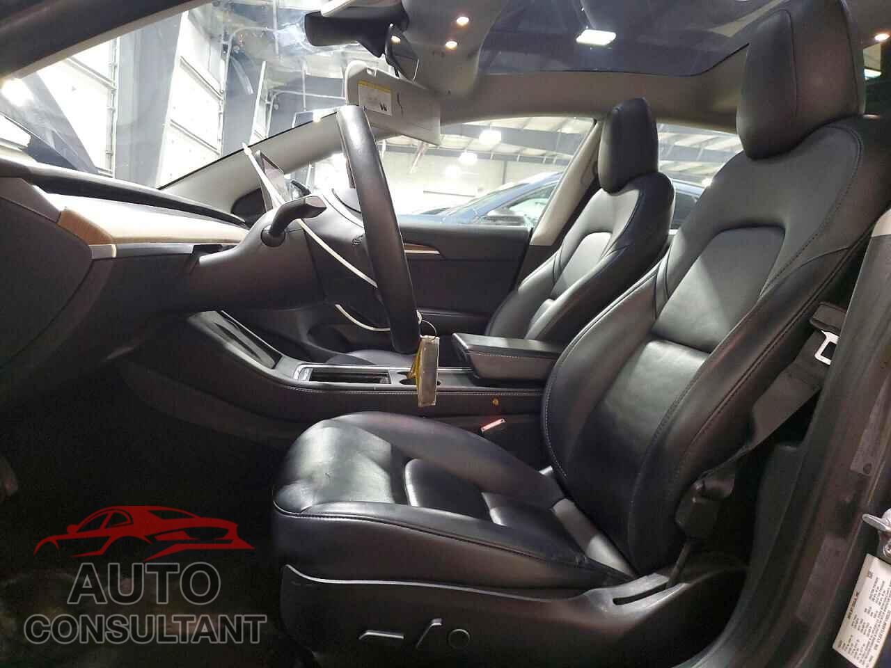 TESLA MODEL 3 2022 - 5YJ3E1EA8NF190533
