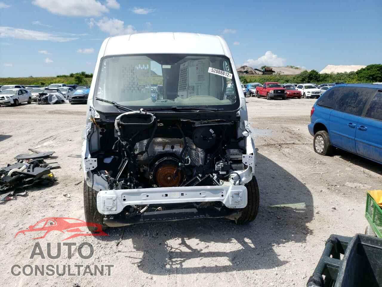 FORD TRANSIT CO 2018 - 1FTYE2CM8JKB55979