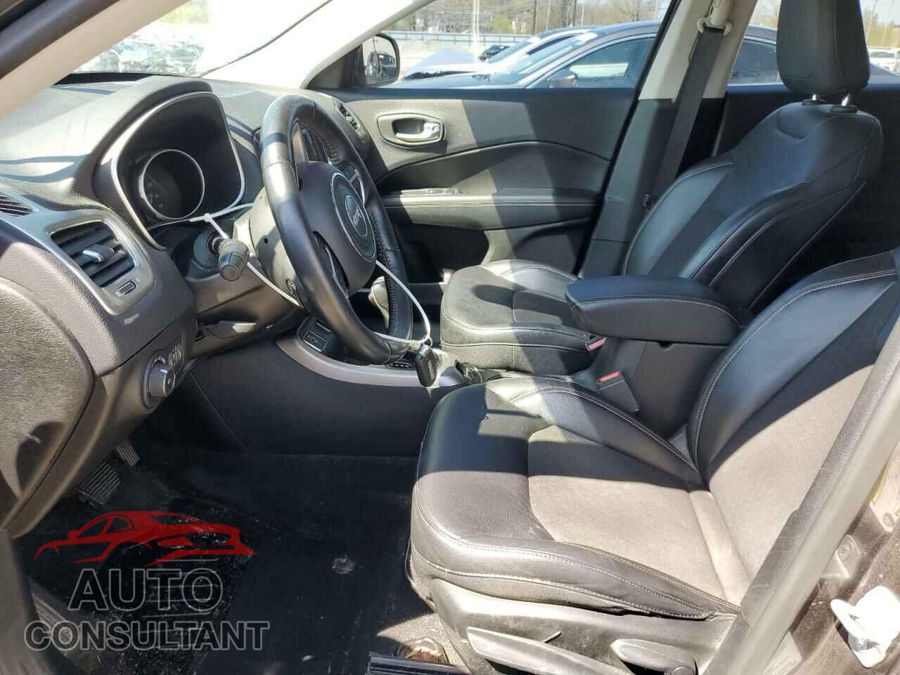 JEEP COMPASS 2017 - 3C4NJCBB8HT653337