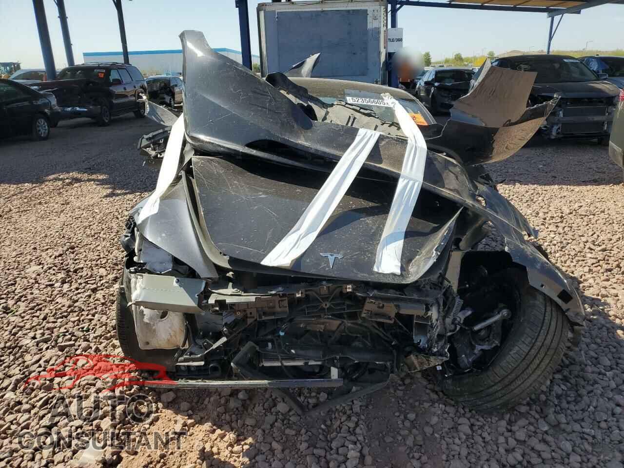 TESLA MODEL 3 2024 - 5YJ3E1EB2RF799213