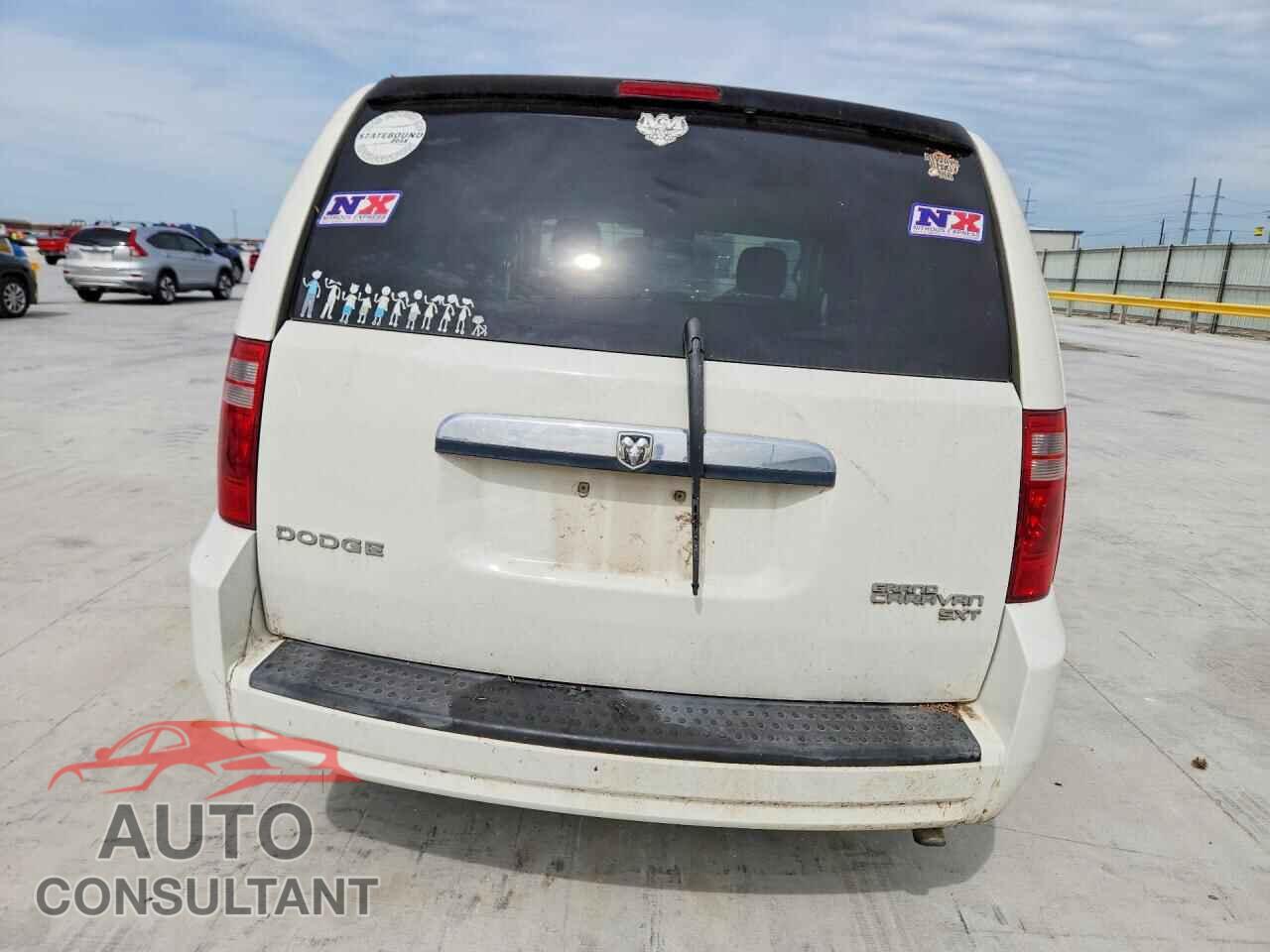 DODGE CARAVAN 2010 - 2D4RN5D14AR201306