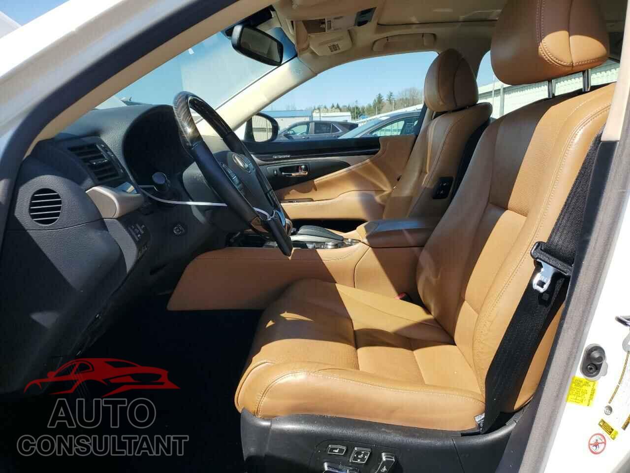 LEXUS LS460 2014 - JTHCL5EF4E5022820
