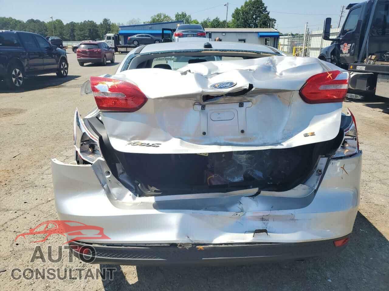 FORD FOCUS 2017 - 1FADP3F25HL202808