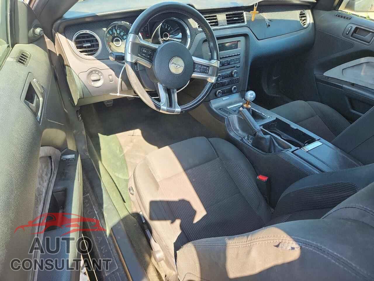 FORD MUSTANG 2014 - 1ZVBP8AM4E5271669