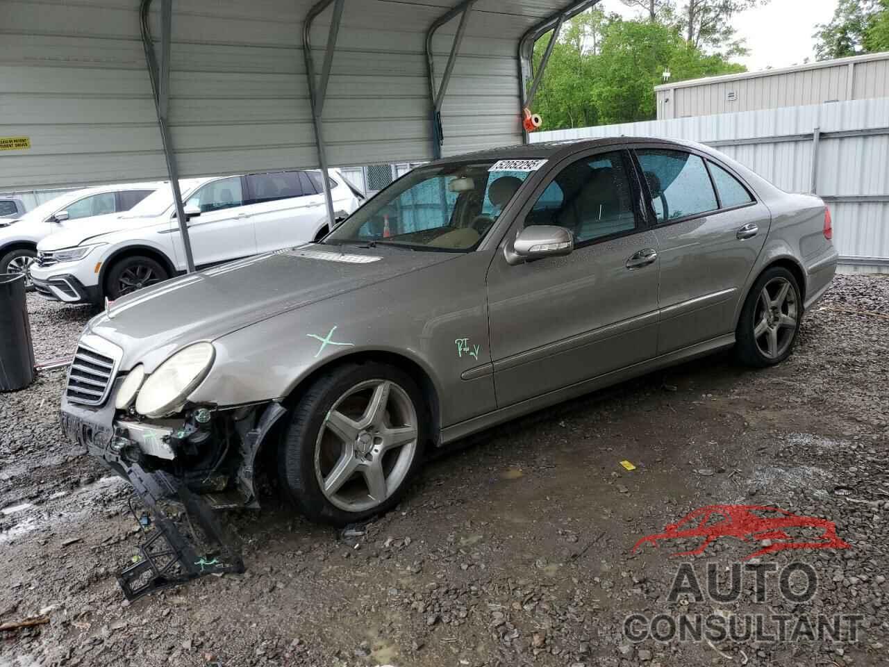 MERCEDES-BENZ E-CLASS 2009 - WDBUF56X29B381268