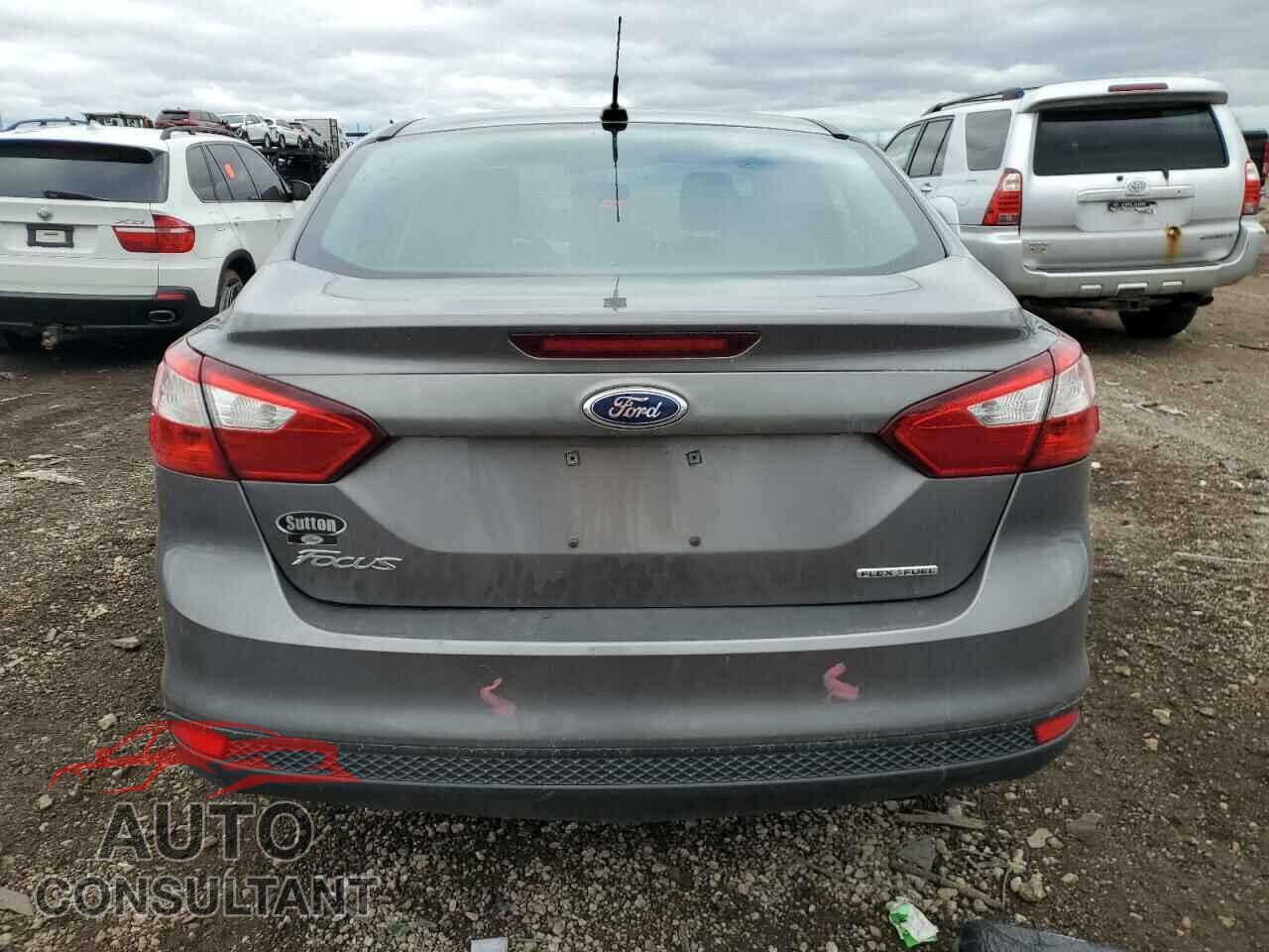 FORD FOCUS 2014 - 1FADP3E2XEL135961