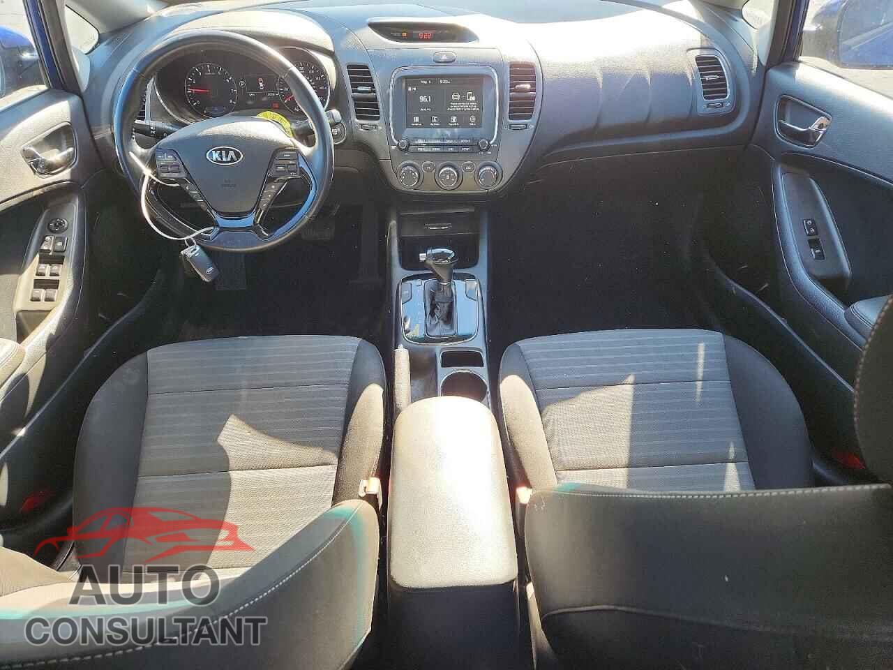 KIA FORTE 2018 - 3KPFL4A79JE267635