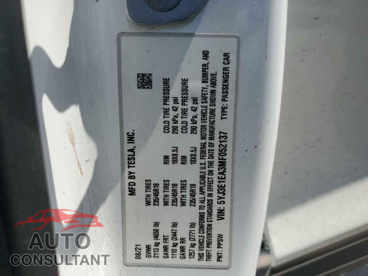 TESLA MODEL 3 2021 - 5YJ3E1EA3MF052137