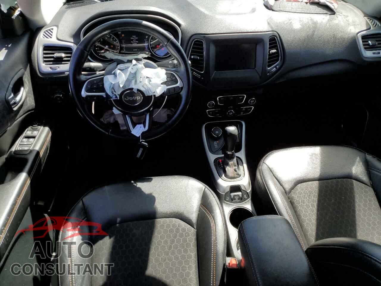 JEEP COMPASS 2020 - 3C4NJDBB8LT150468