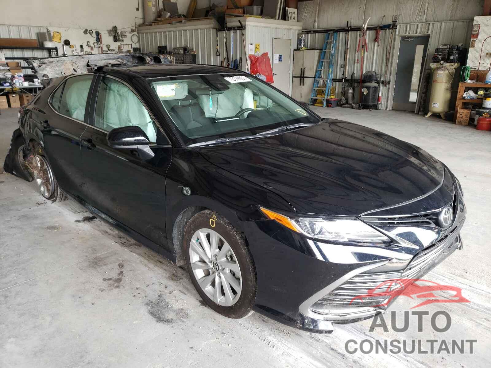 TOYOTA CAMRY 2021 - 4T1C11AK9MU537878