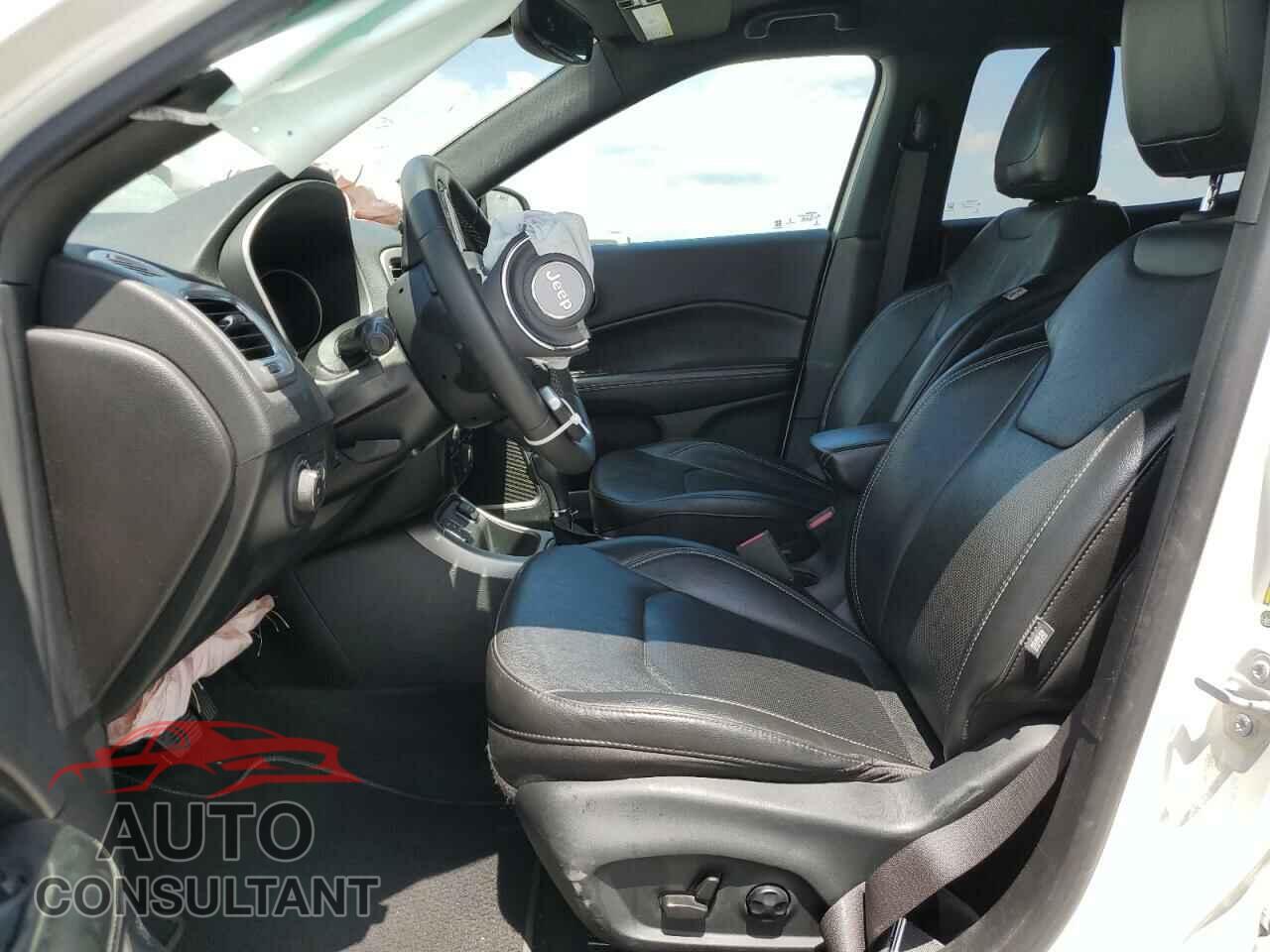 JEEP COMPASS 2021 - 3C4NJCEB4MT604075