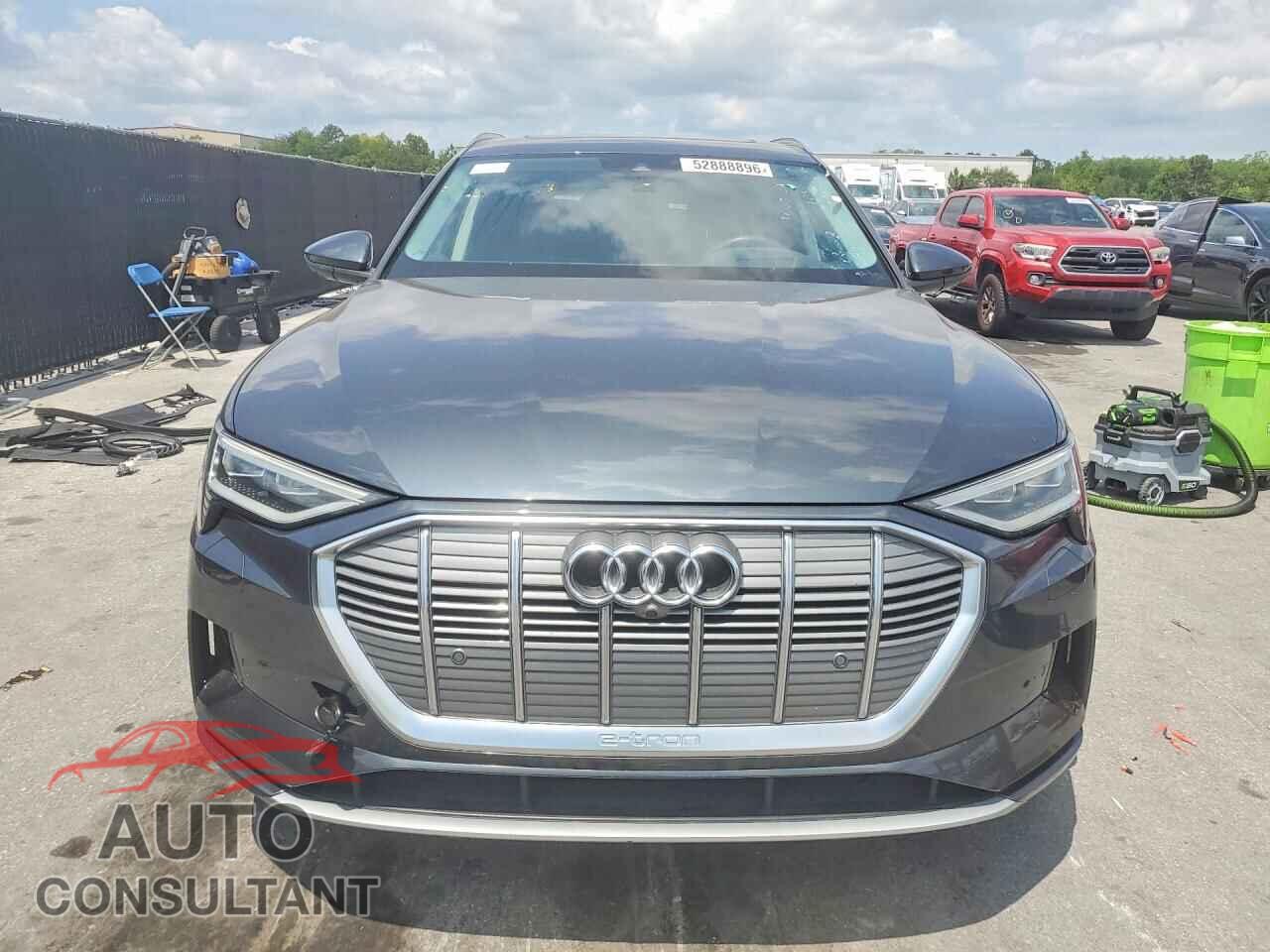 AUDI E-TRON 2019 - WA1VAAGE8KB025000