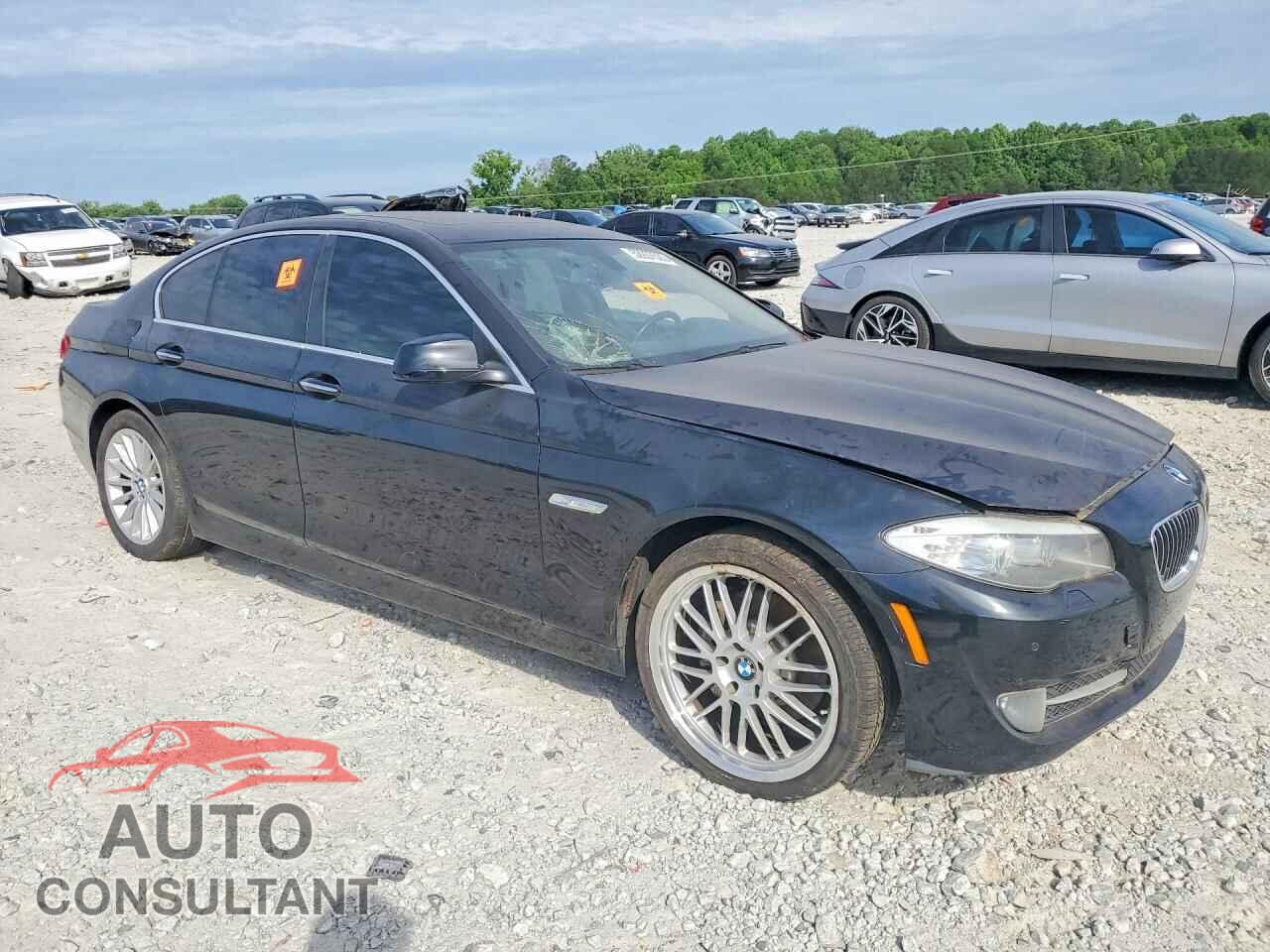 BMW 5 SERIES 2013 - WBAFR7C5XDC828669