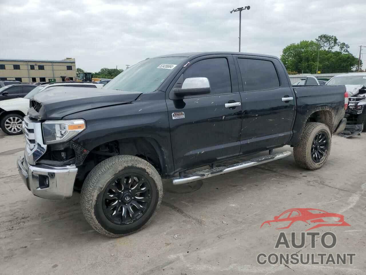 TOYOTA TUNDRA 2018 - 5TFAW5F1XJX743399