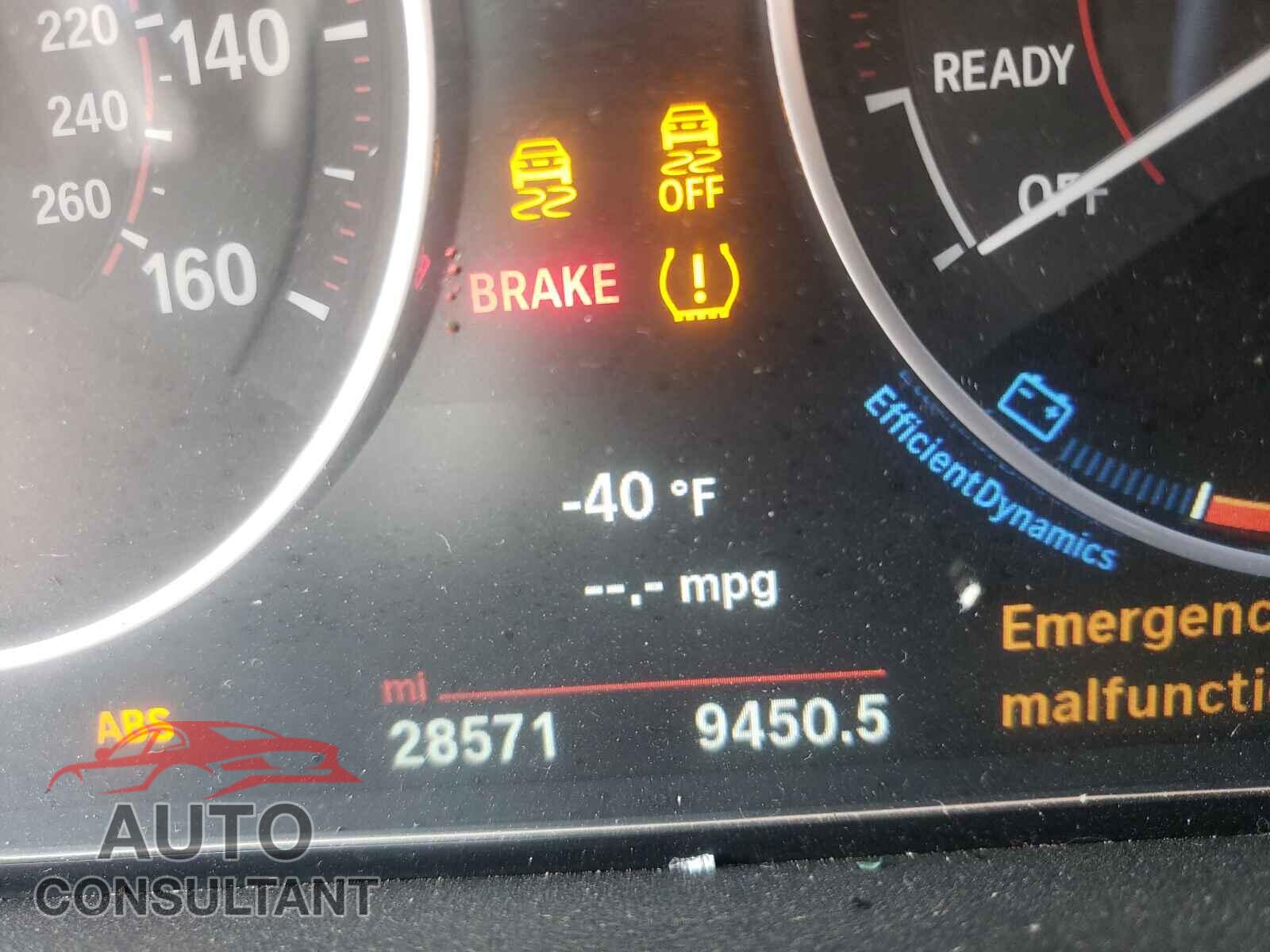 BMW 3 SERIES 2017 - WBA8D9G36HNU65552