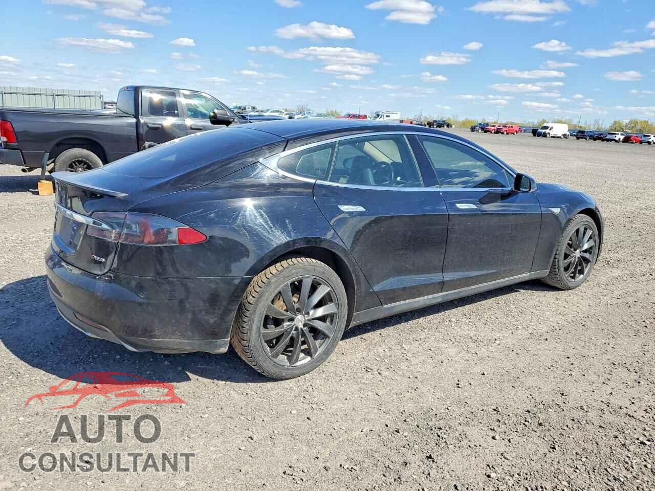 TESLA MODEL S 2013 - 5YJSA1CP8DFP25597