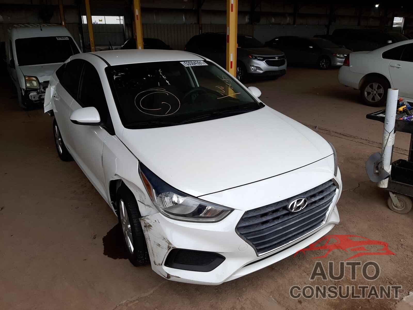 HYUNDAI ACCENT 2018 - 3KPC24A34JE024639