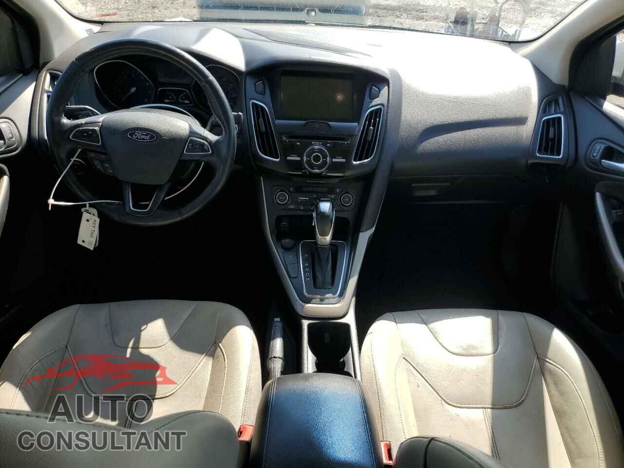 FORD FOCUS 2018 - 1FADP3J21JL294061