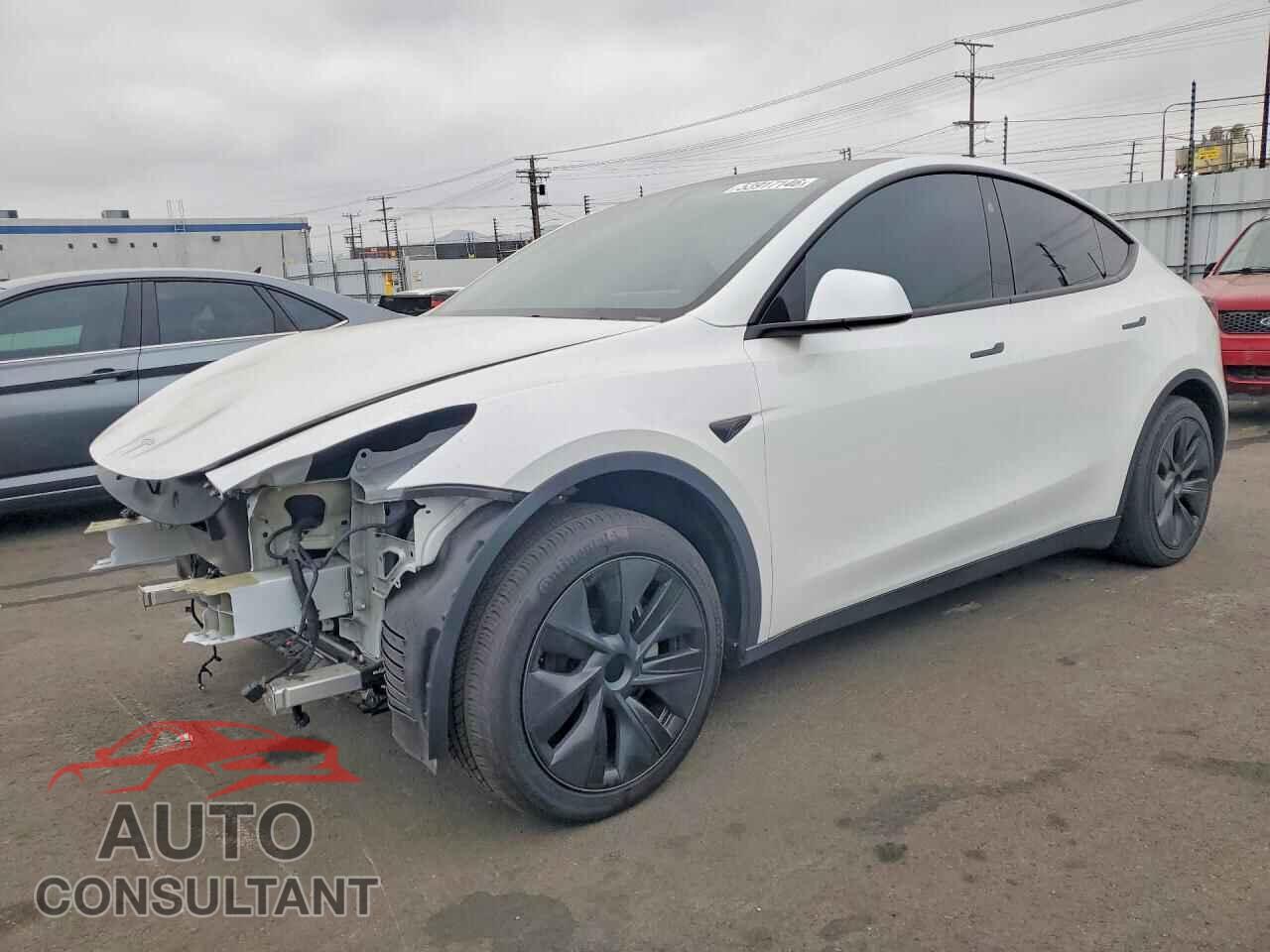 TESLA MODEL Y 2025 - 7SAYGDED0SF242568