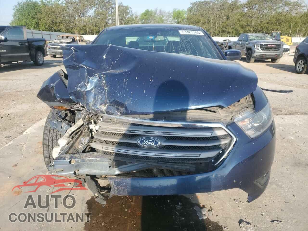 FORD TAURUS 2017 - 1FAHP2E82HG115569