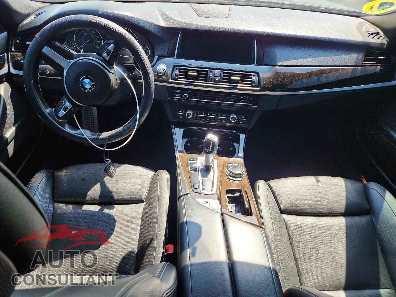 BMW 5 SERIES 2014 - WBA5B3C50ED530846