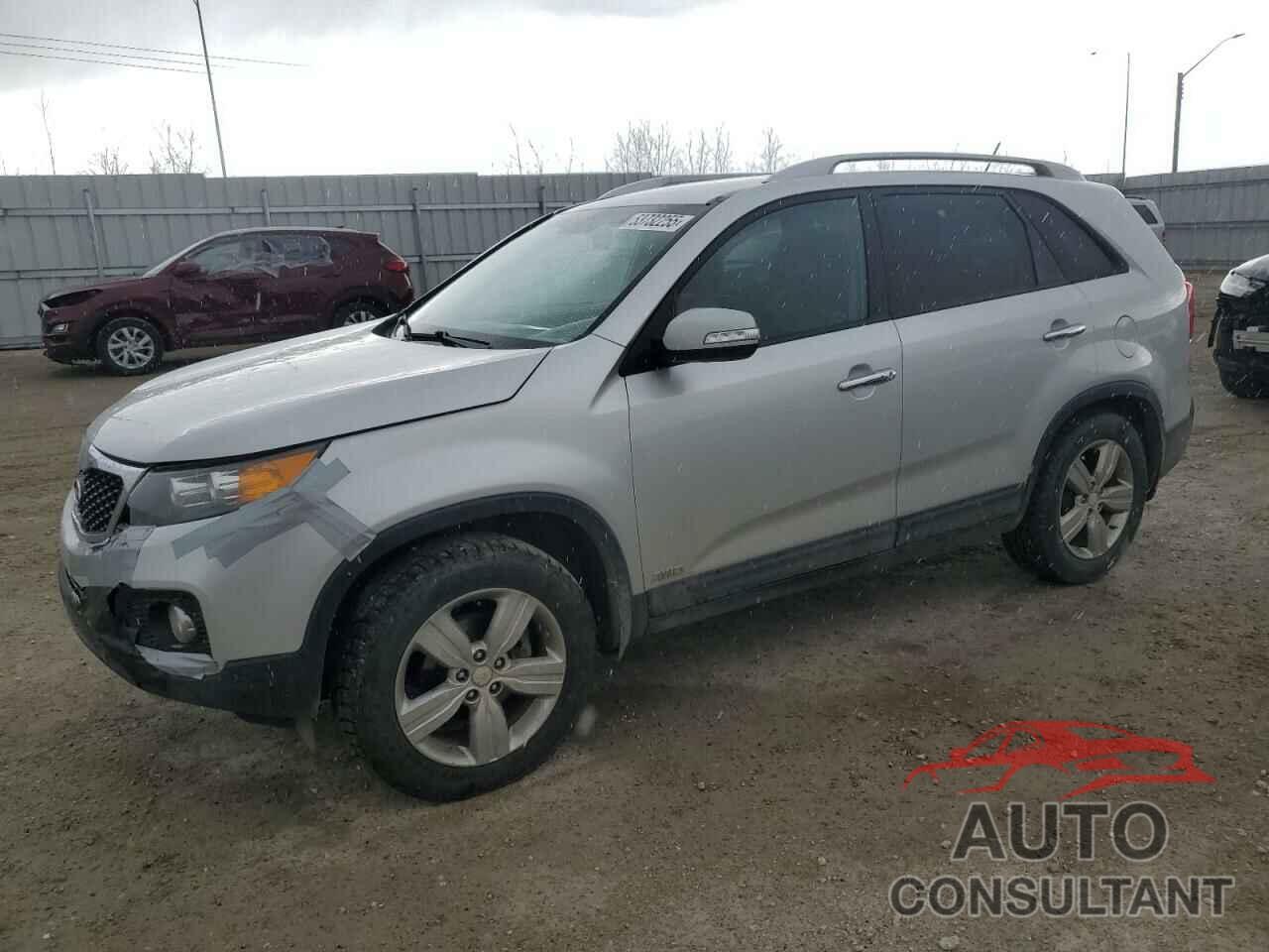 KIA SORENTO 2013 - 5XYKUDA20DG401262