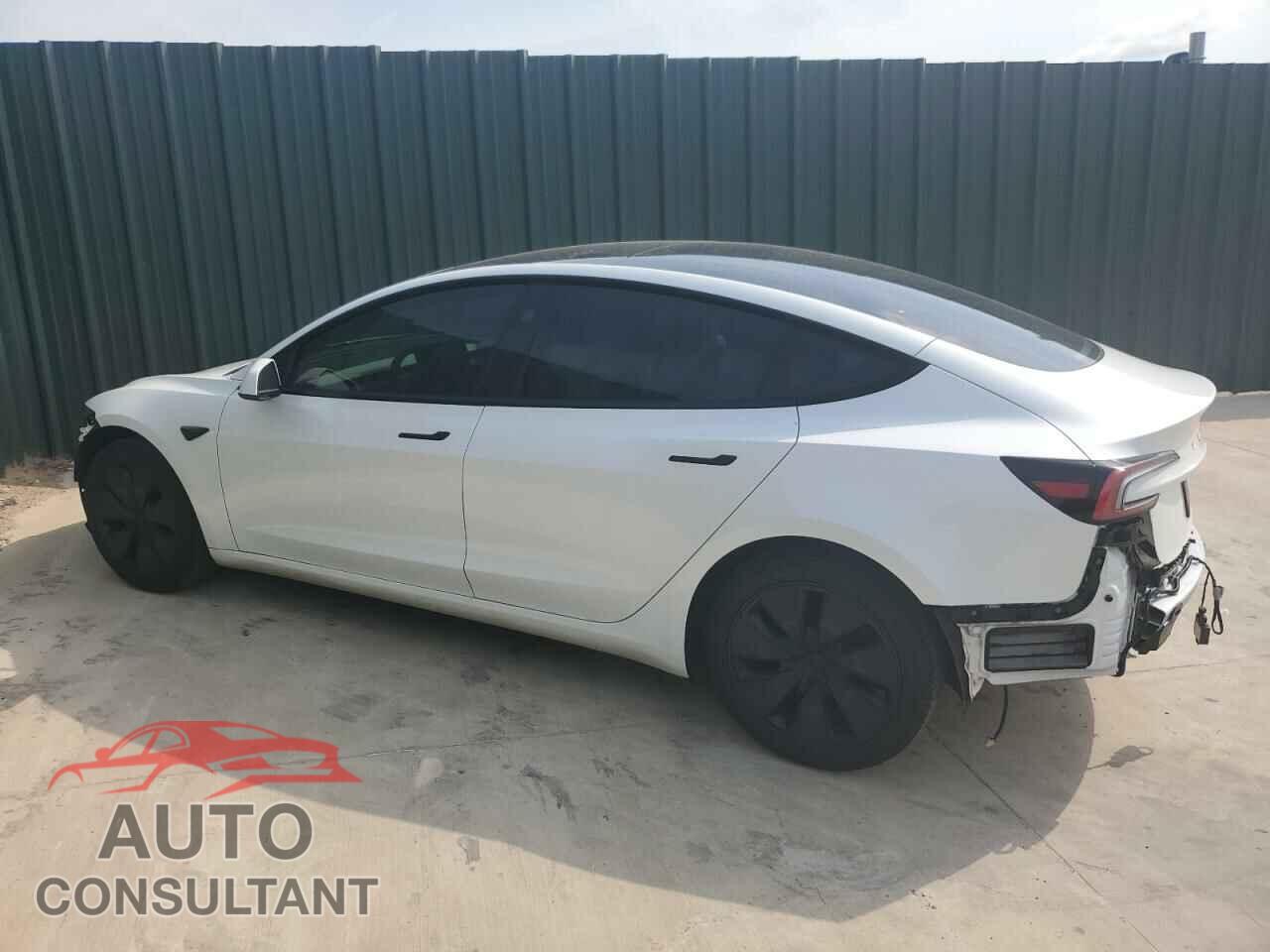 TESLA MODEL 3 2024 - 5YJ3E1EB1RF755266